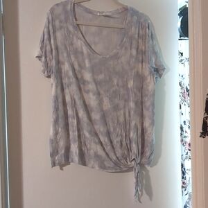 Matty M V neck short sleeve shirt